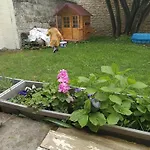 D'hotes Ioreille Bed & Breakfast 3*