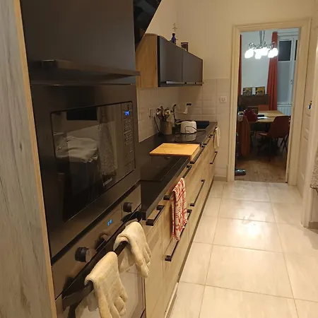 D'hotes Ioreille Nocleg ze śniadaniem 3*
