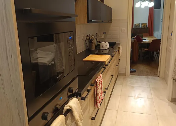 D'hotes Ioreille Bed & Breakfast 3*